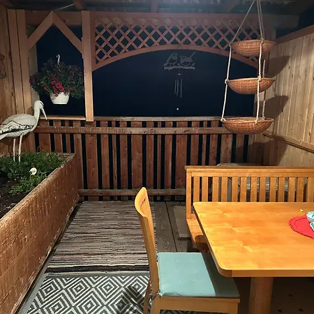 Miniferienwohnung Fuer Unkompliziertes Naturliebhaberpaerchen Apartman