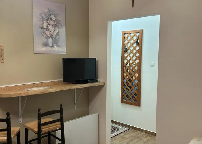 Miniferienwohnung Fuer Unkompliziertes Naturliebhaberpaerchen Payerbach